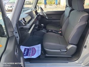 Suzuki Jimny XC TOP SPEC AUTOMATIC 4 DOOR 4WD - Image 4