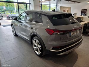 Audi Q4 e-tron S LINE 45 S Line ** 82 kW ** Long R - Image 3