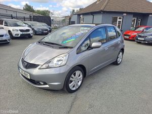 Honda Jazz 2010 LOW KMS 1 OWNER  1.4 I VTEC EX 5DR - Image 4