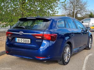 Toyota Avensis 2016 diesel ⛽️ nct&tax €5990 - Image 3