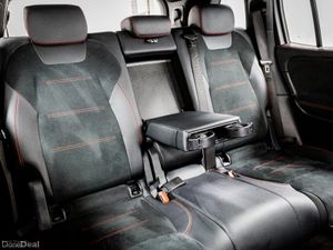 Mercedes-Benz EQB EQB 300 4MATIC AMG LINE PREMIUM - Image 4