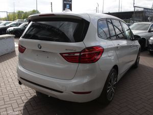 2018 218D 2.0 5DR 7 SEATER - Image 4