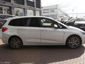 2018 218D 2.0 5DR 7 SEATER - Image 3