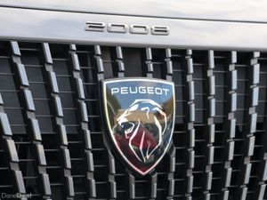 Peugeot 2008 1.2 Puretech 100bhp Allure - Image 4