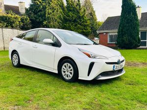 TOYOTA PRIUS 2021 HYRBID AUTOMATIC - Image 4