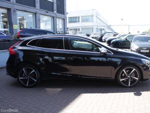 2016 VOLVO V40 2.0 D4 5DR AUTO - Image 3