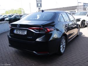 2019 TOYOTA COROLLA HYBRID LUNA SALOON 1.8 4DR - Image 4