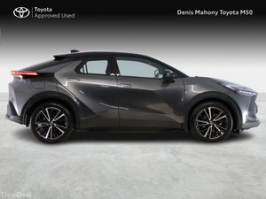 Toyota C-HR Sol Plug-in Hybrid - Image 3
