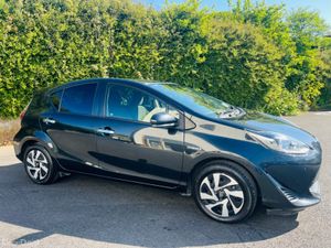 Toyota Aqua DAA-NHP10 - Image 3