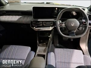 Renault 4 4 TECHNO 52KWH - Image 3