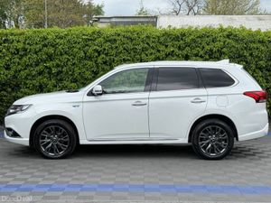Mitsubishi Outlander 4WD S EDITION 2.0 HYBRID // O - Image 4
