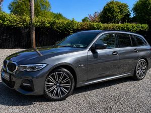 22 BMW 330e M Sport Touring Plug-In Hybrid Auto - Image 2