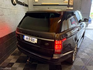141 Land Rover Range Rover Vogue 3Ltr D - Image 3