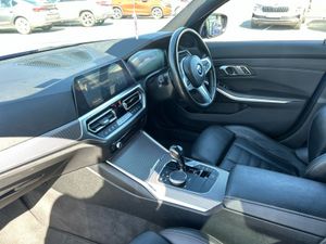 BMW 3-Series 320d M Sport Auto - Image 3
