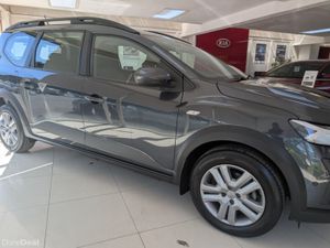 Dacia Jogger Expression Tce 110 Nbi 5dr - Image 4