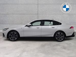 BMW 5-Series 530e M Sport Saloon - Image 3