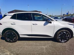 KIA SPORTAGE 1.6 GT-LINE S AWD AUTOMATIC PHEV - Image 4