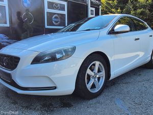 Volvo V40 Automatic 1.6 - Image 3