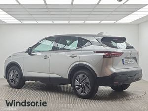 Nissan Qashqai 1.3 PET MILD HYBRID SV - Image 3