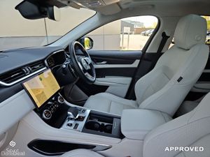 Jaguar F-Pace 2.0 PHEV  R-Dynamic - Image 4