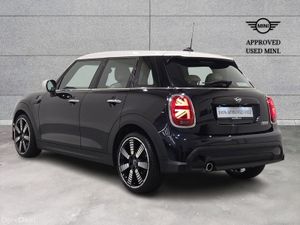 Mini Cooper 5-Door Cooper Exclusive - Image 3