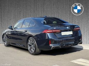 BMW i5 eDrive40 M Sport Saloon - Image 3
