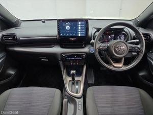 Toyota Yaris Z Hybrid *Top spec* - Image 4