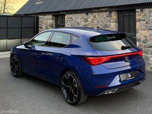 2021 SEAT LEON FR DSG 2.0 TDI 150 BHP - Image 4