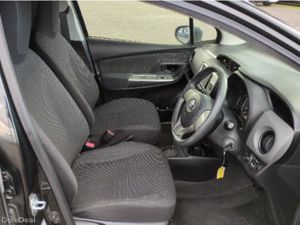 2015 Toyota Vitz/Yaris F, 1.0 Petrol, Automatic - Image 3
