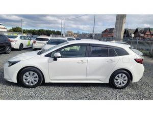 Toyota Corolla 1.8L Automatic Petrol Hybrid (J7180 - Image 4