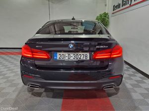 BMW 5-Series 530E X-DRIVE M SPORT (HUGE SPEC) AUTO - Image 3