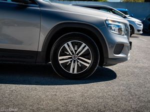 Mercedes-Benz GLB 180 d D Style A/T 5DR Auto - Image 3