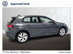 Volkswagen Golf ** BEST VALUE ** STYLE ** 2.0 TDI - Image 3