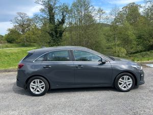 Kia Ceed 2019 , full service history - Image 3