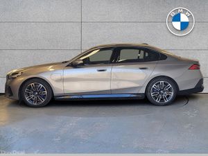BMW 5-Series 530e M Sport Saloon - Image 4