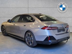 BMW 5-Series 530e M Sport Saloon - Image 3
