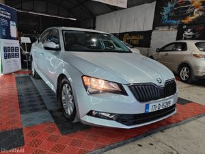2017 Skoda Octavia Spotless car. - Image 3