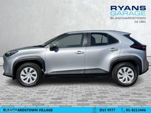 Toyota Yaris Cross 1.5 PETROL HYBRID AUTOMATIC 5DR - Image 4