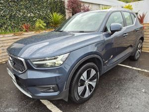 Volvo XC40 1.5 T5 RECHARGE / SE/ LOW MILEAGE / €16 - Image 3
