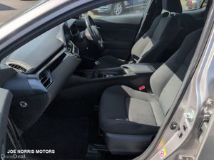Toyota C-HR 1.2T LUNA 4DR - Image 4
