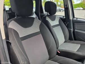 2018 Dacia Duster 1.5 DCI PRESTIGE // NEW NCT - Image 4