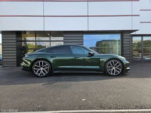 Porsche Taycan Black Edition - Image 4