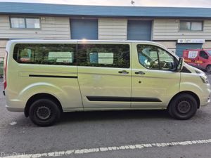 FORD TRANSIT CUSTOM / 2.0 DIESEL / 9 SEATER / AUTO - Image 4