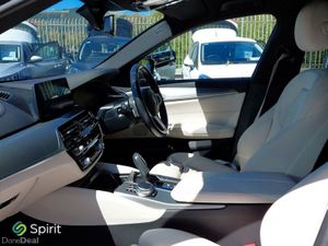 BMW 5-Series 530e M Sport Auto - Image 4