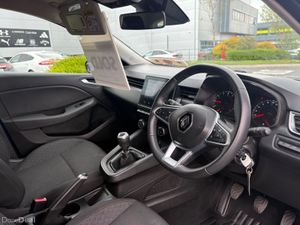 Renault Clio Dynamique TCe / Ideal Starter car - Image 3