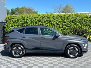 Hyundai KONA E ADVANCE LONG RANGE 65.4 KWH // ONLY - Image 2