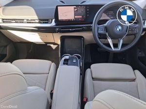 BMW iX1 eDrive20 xLine - Image 4