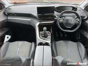 Peugeot 5008 1.2 PureTech 130bhp Allure - Image 4