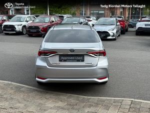 Toyota Corolla LUNA SPORT SALOON - Image 4