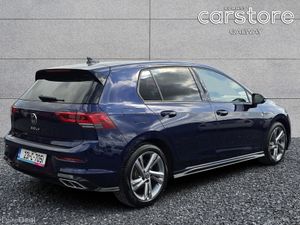 Volkswagen Golf 1.5 TSI 130HP R-Line - Image 3